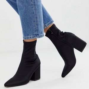 Black chunky heel bootie
